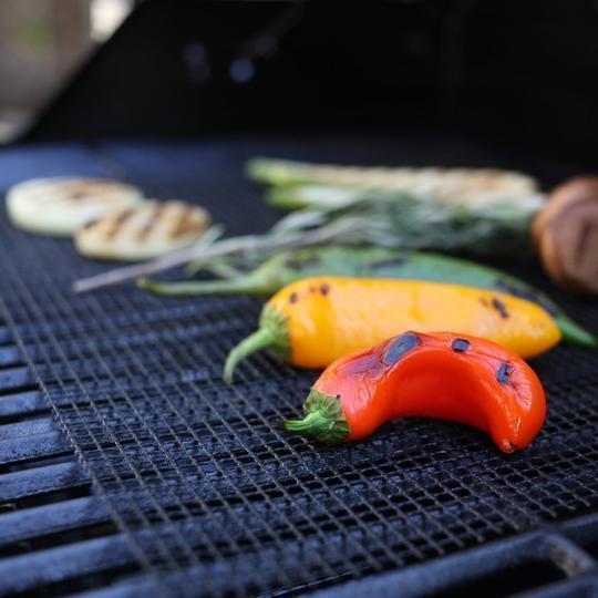 BowLift | Teflon Non-stick BBQ Grill Mesh Mat for reusable cleaning