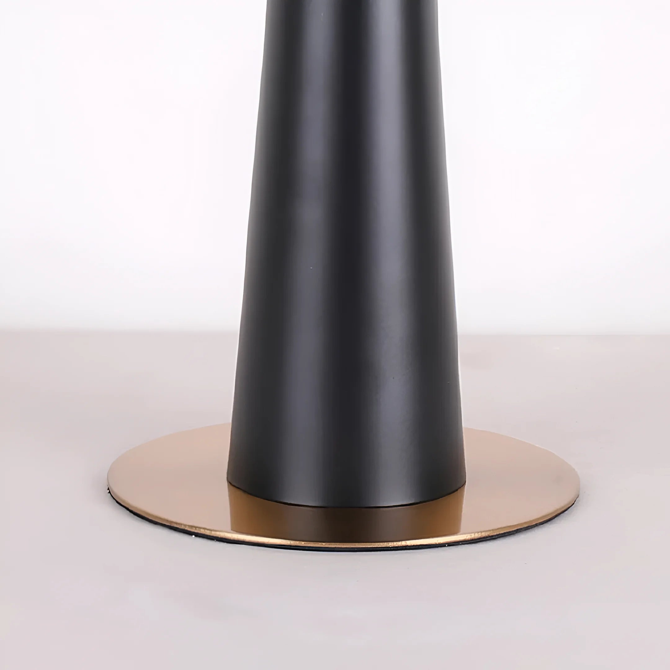 CopperBeat – Drum Table Lamp with Copper Finish