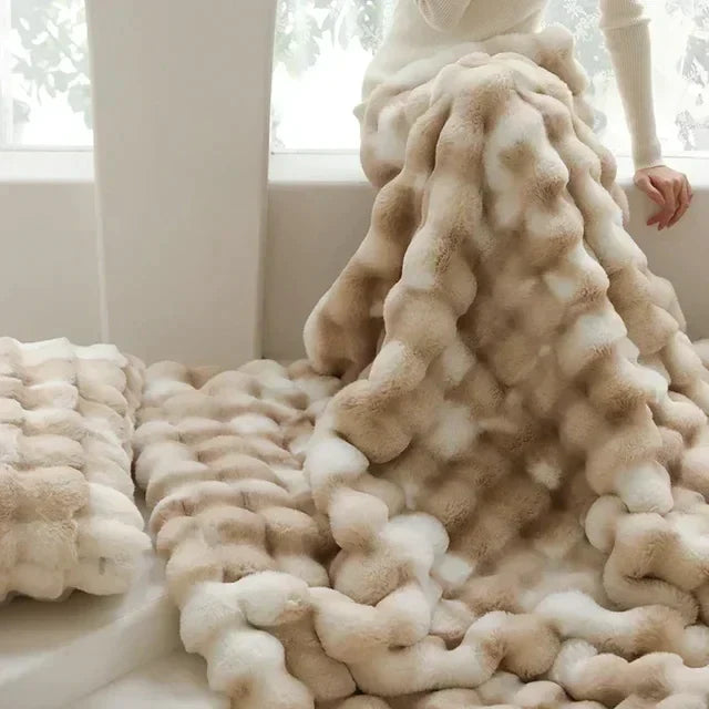 BowLift | Cozy Faux Fur Blanket