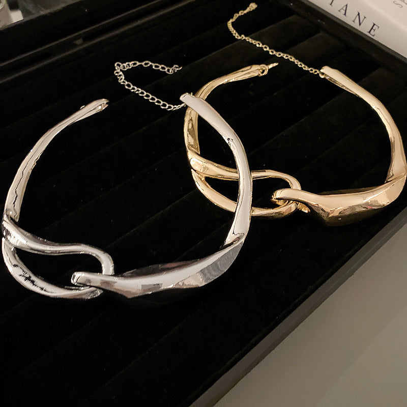 BowLift | Fluid Charm Necklace