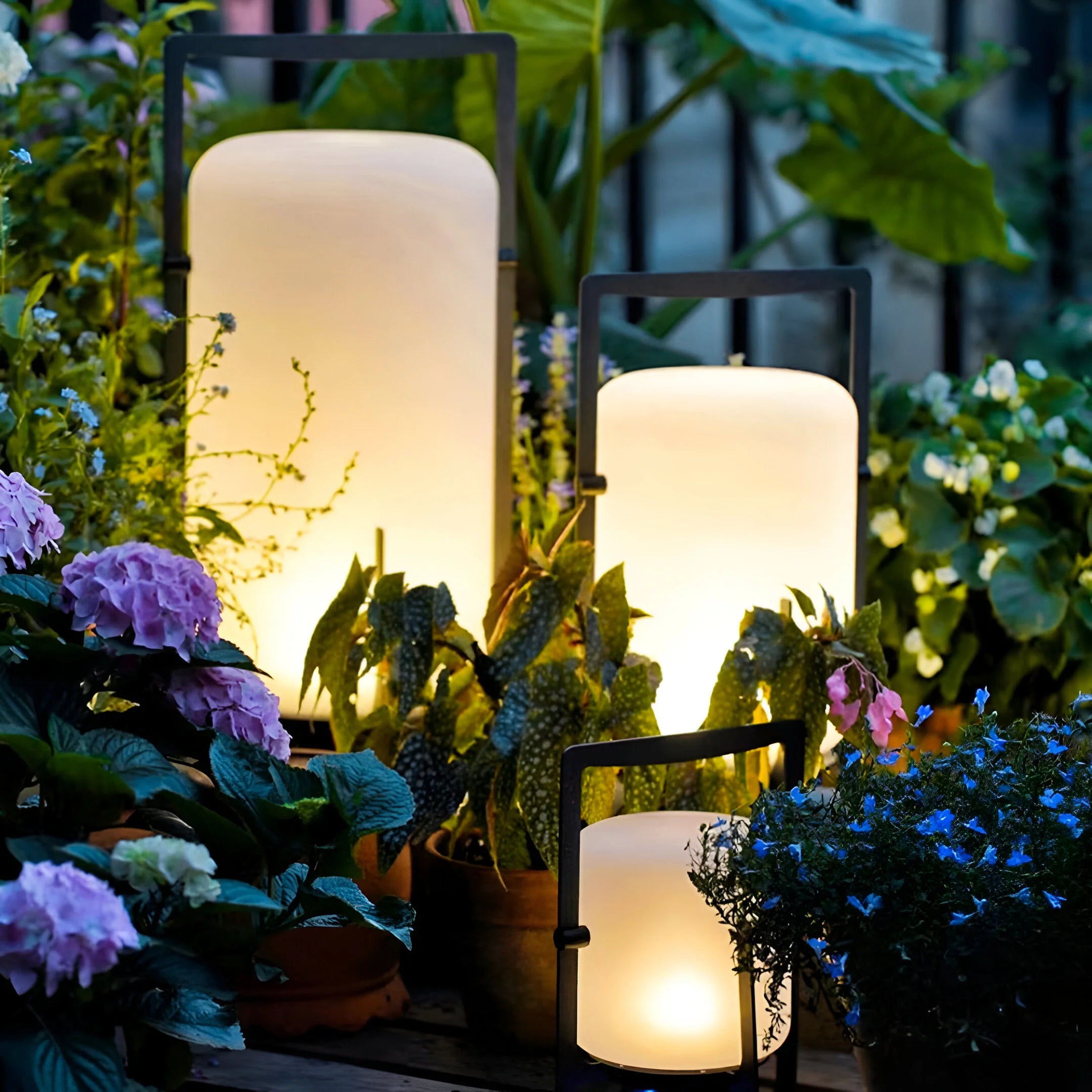 LumiGlass – Solar Glass Garden Light