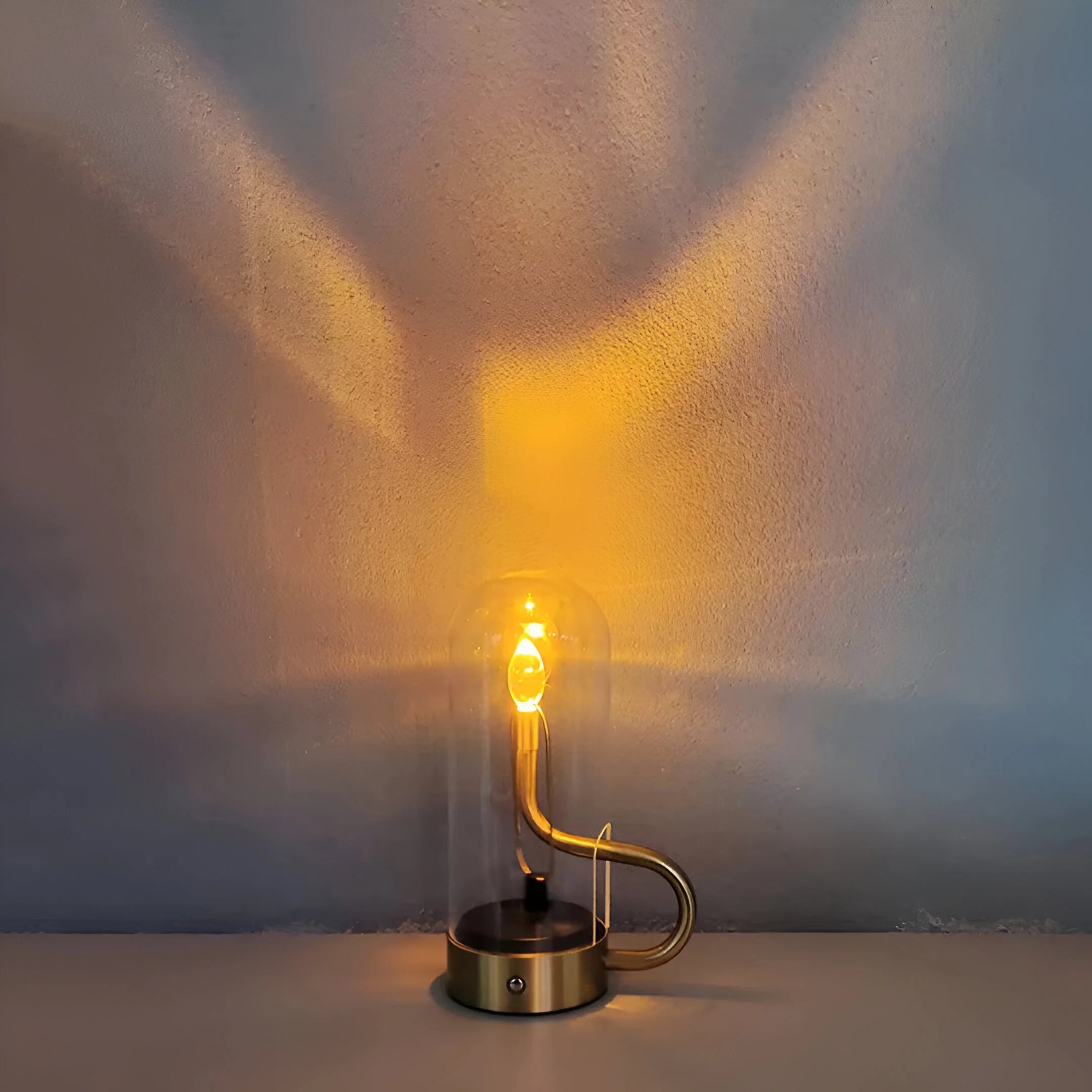 FlameGlow – Modern Candlelight Table Lamp
