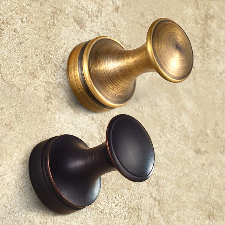 BowLift | 5-piece traditional bathroom accessory set brushed brass bathrobe hooks