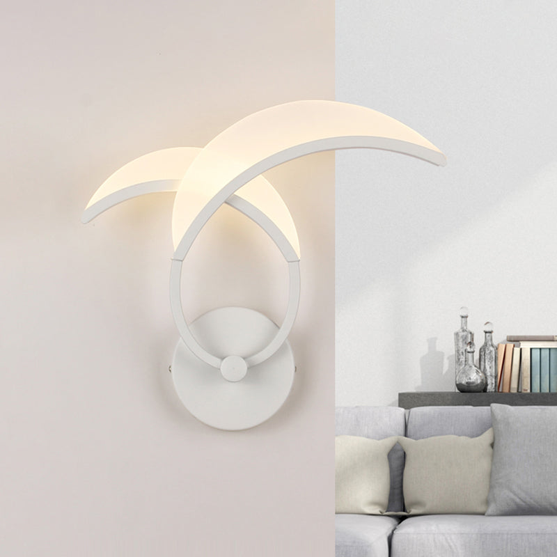 BowLift | White double curved linear wall lighting minimalist LED metal wall-mounted wall light in warm/white light with meniscus acrylic diffuser