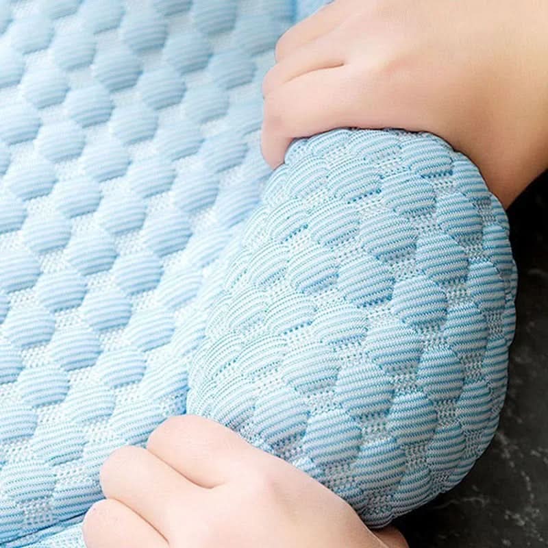 BowLift | Cooling Pet Mat in Cloud Shape for Summer Comfort