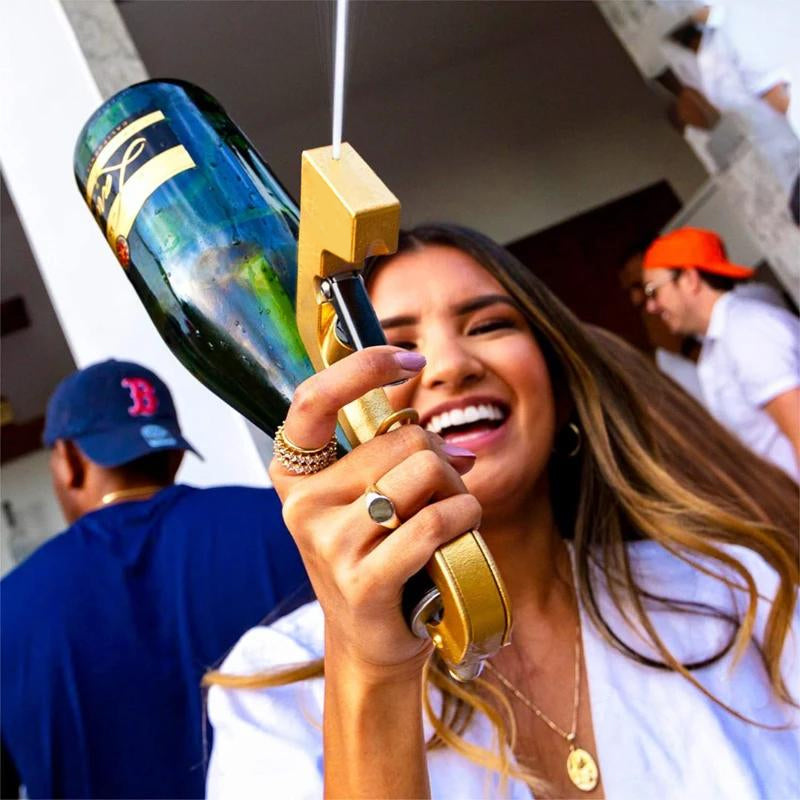 BowLift | Champagne Sprayer
