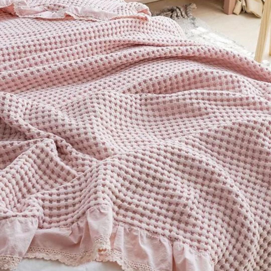 BowLift | INA - Slim and cozy blanket