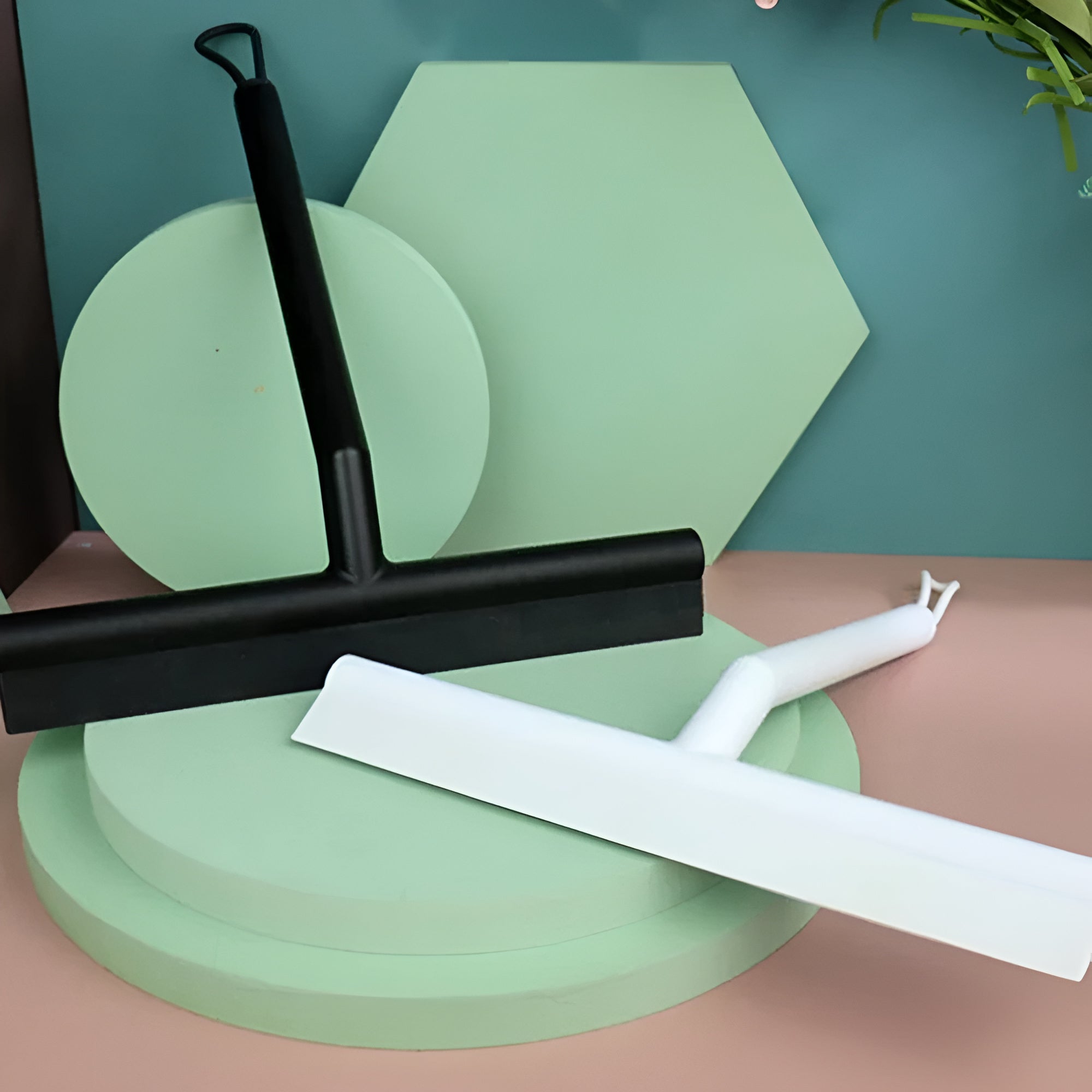 BowLift | Classic Shower Silicone Squeegee