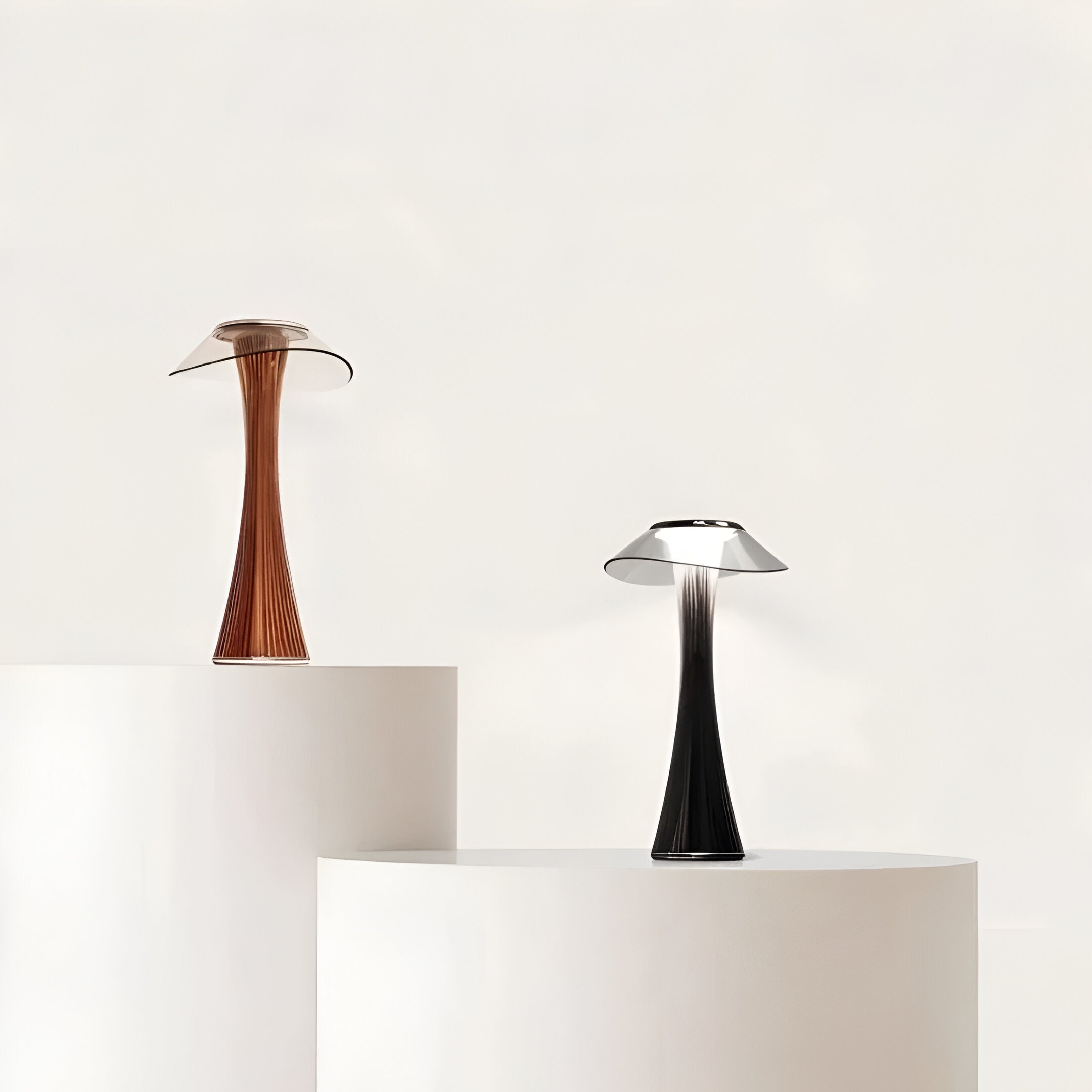 LumiLuxe – Diamond LED Table Lamp