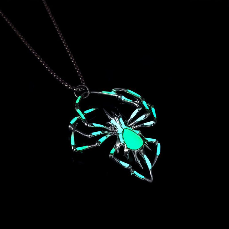 BowLift | Glow-in-the-Dark 3D Spider Necklace