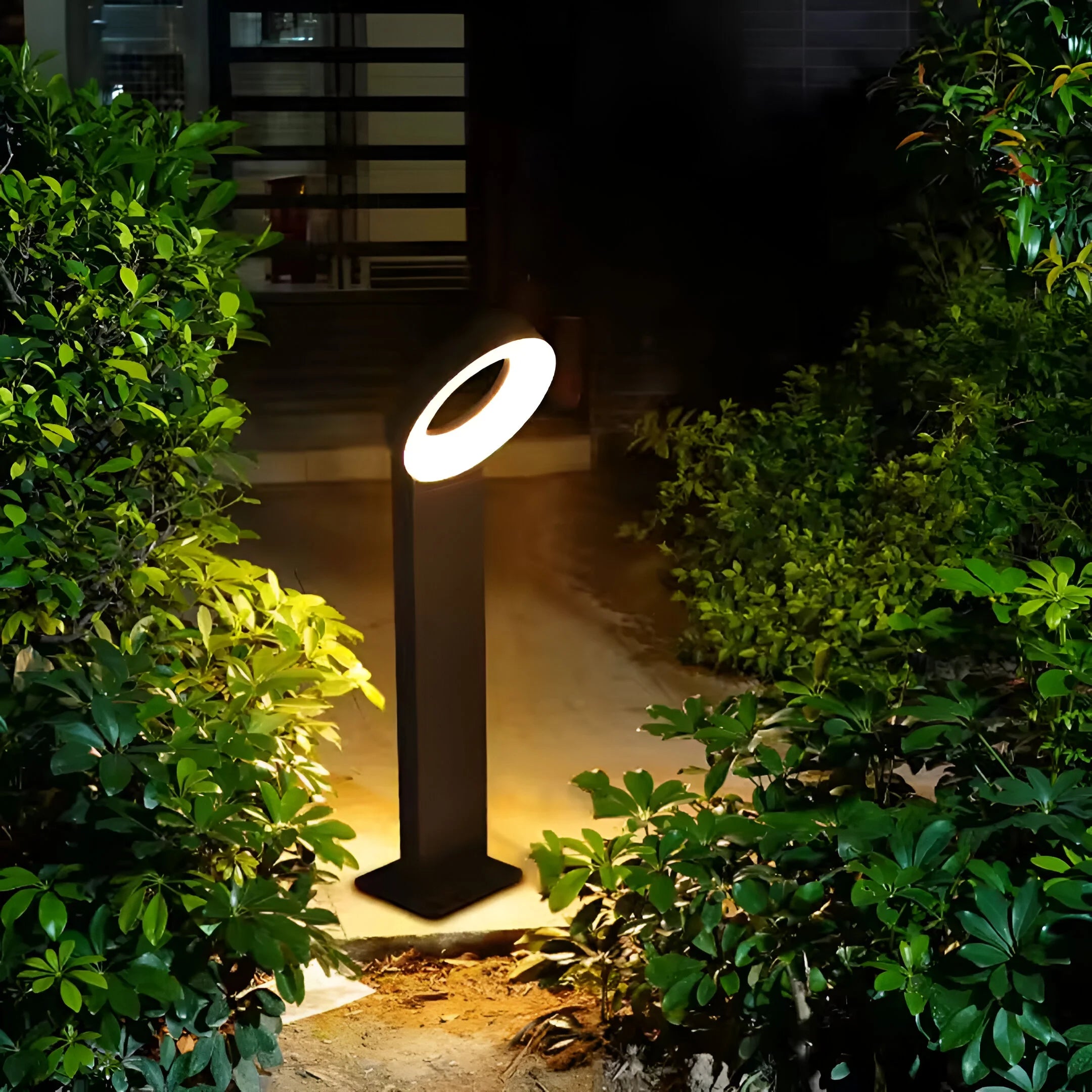 GlowArc – Radiant Outdoor Ring Light