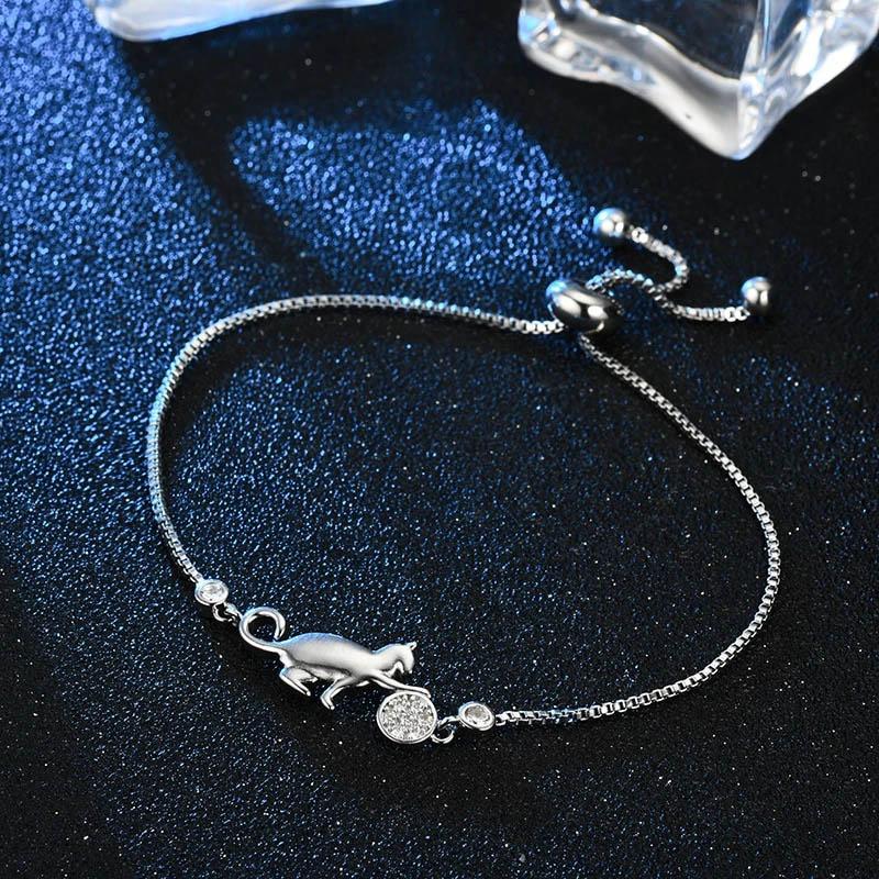 BowLift | Creative Cat Bracelet