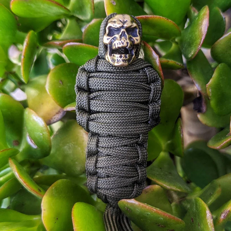 BowLift | Paracord Keychain Mummy Brass Skull