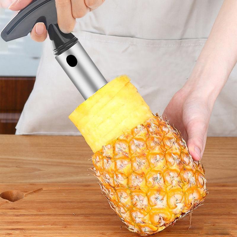 BowLift | Pineapple corer & slicer