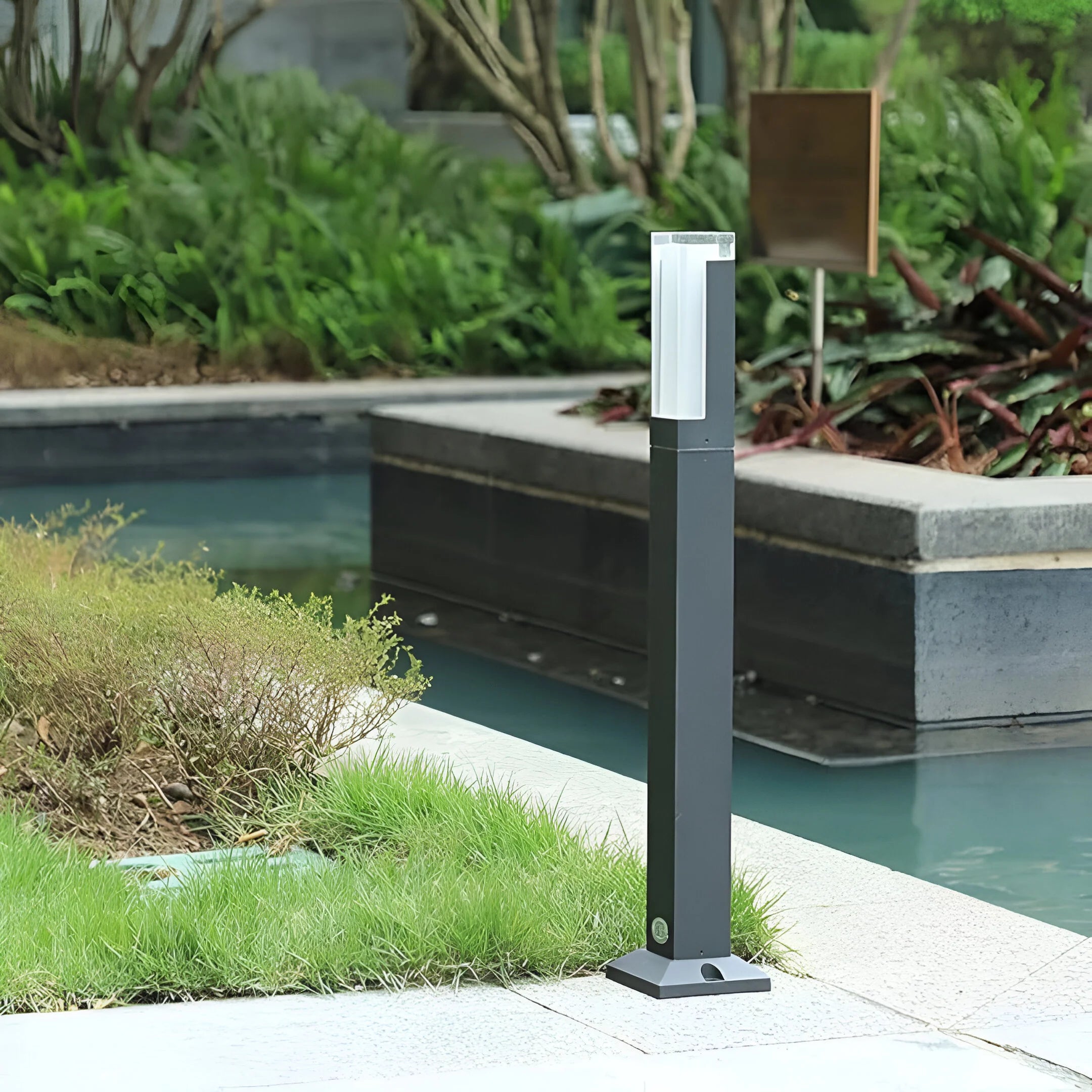 LumiBeam – Rectangular LED Outdoor Garden Light