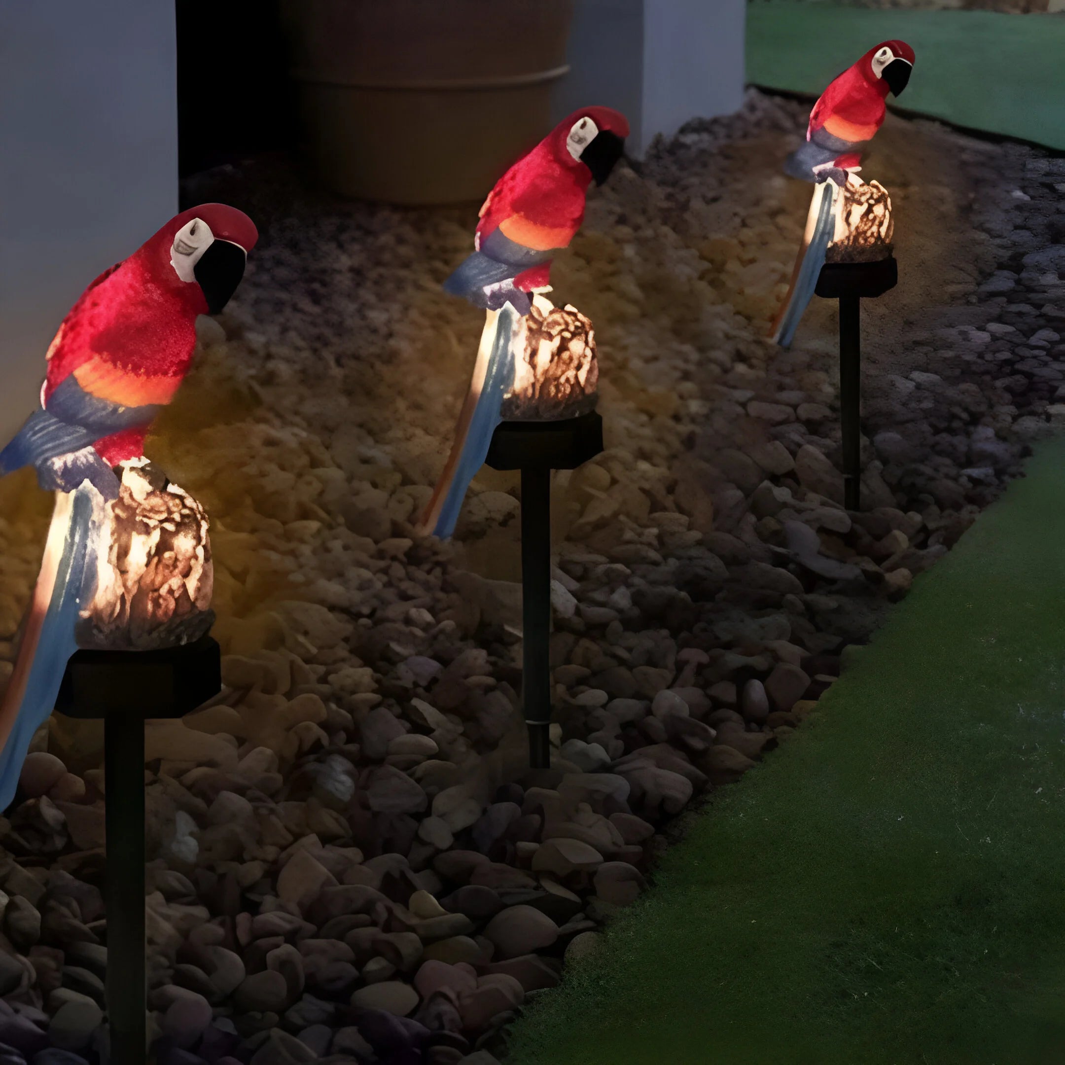 LumiNest – Sunlit Garden Bird Light