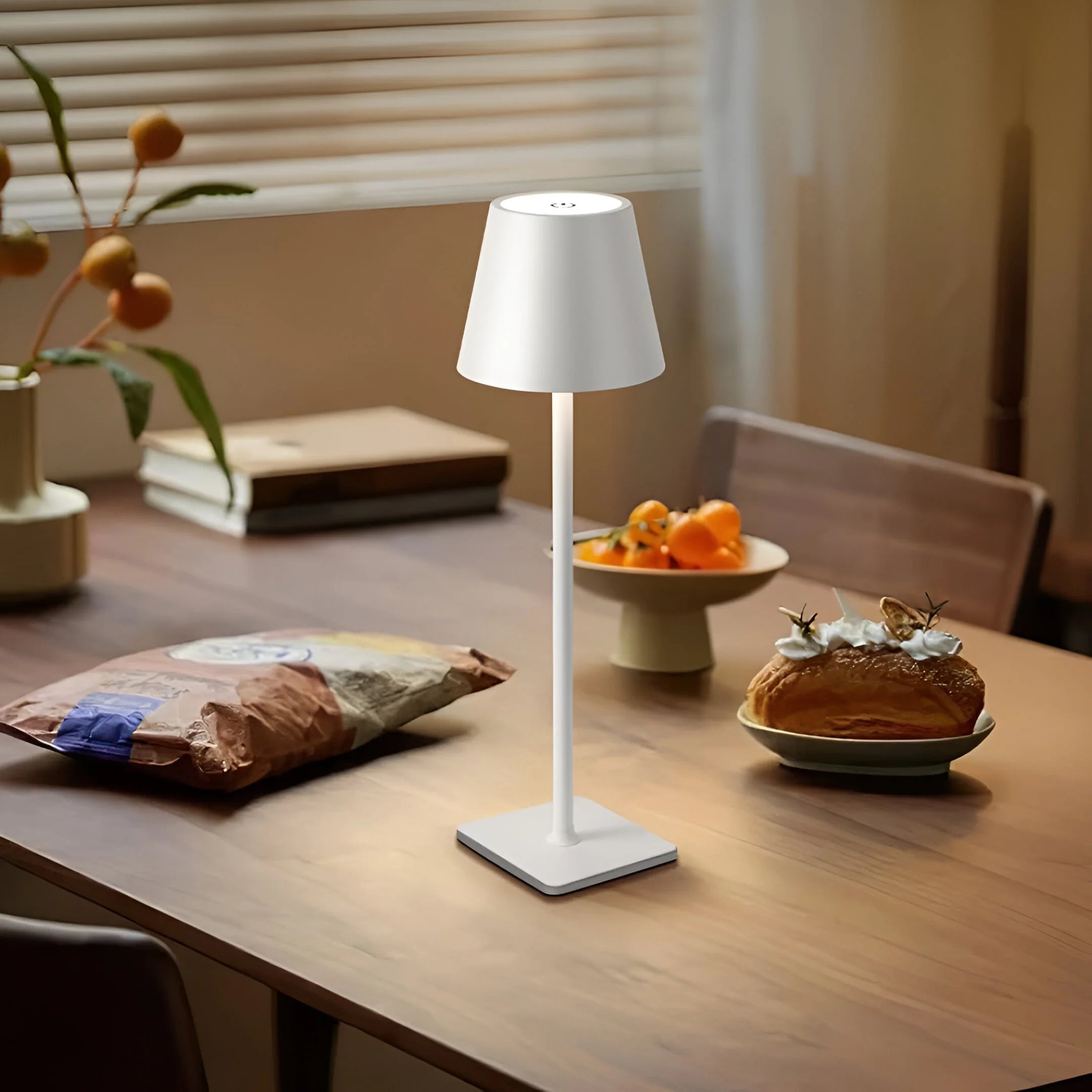NovaShine – Sleek Dimmable Table Lamp