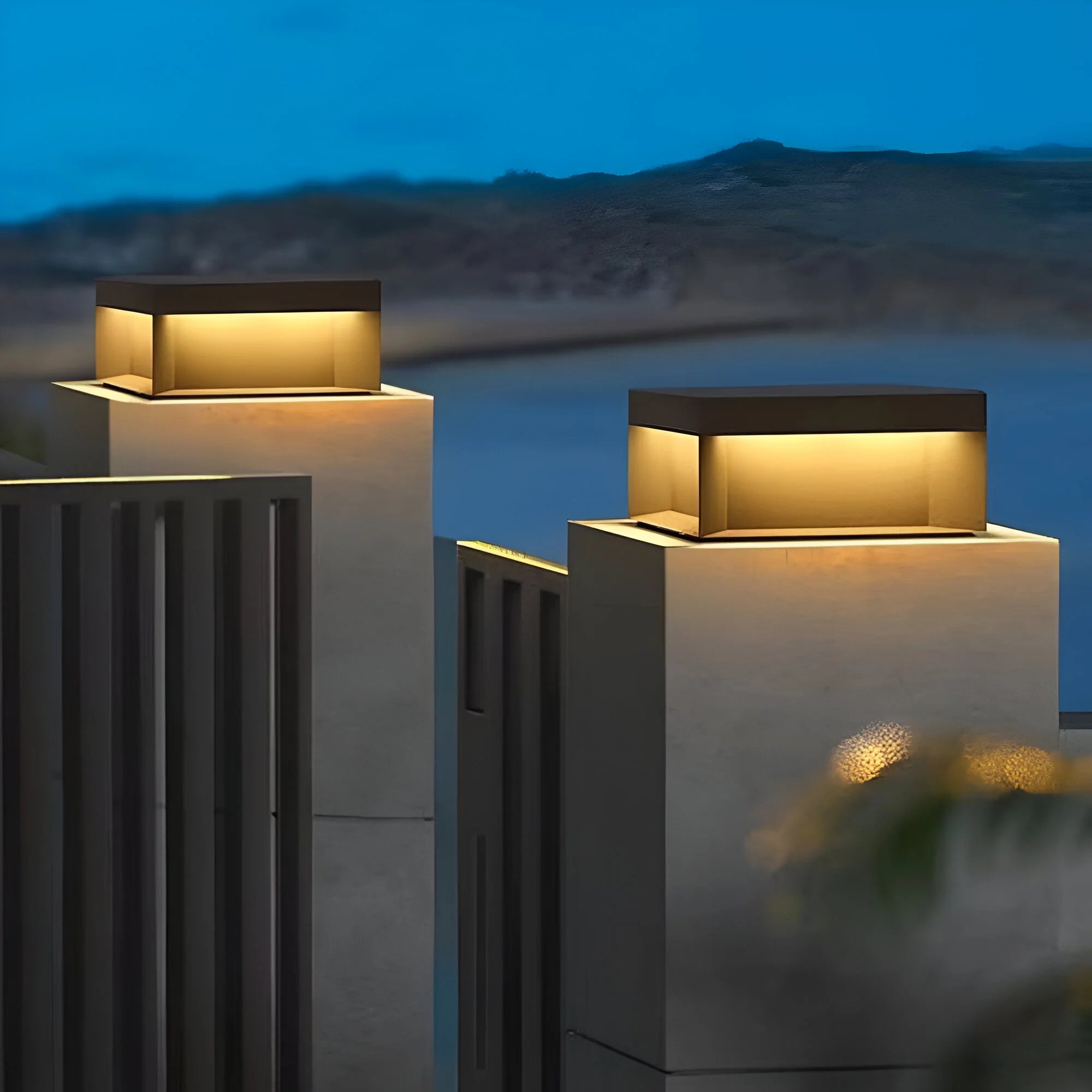 GlowForge – Durable Solar Garden Wall Light