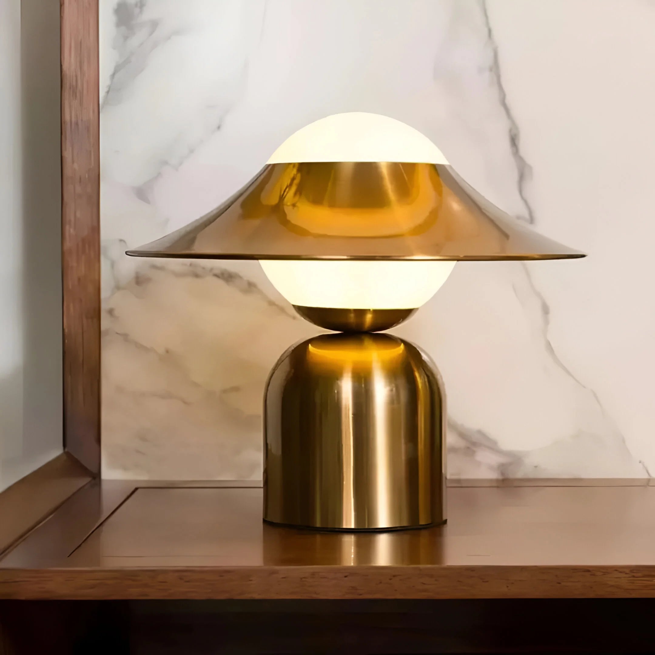 DreamAura – Artistic Table Lamp