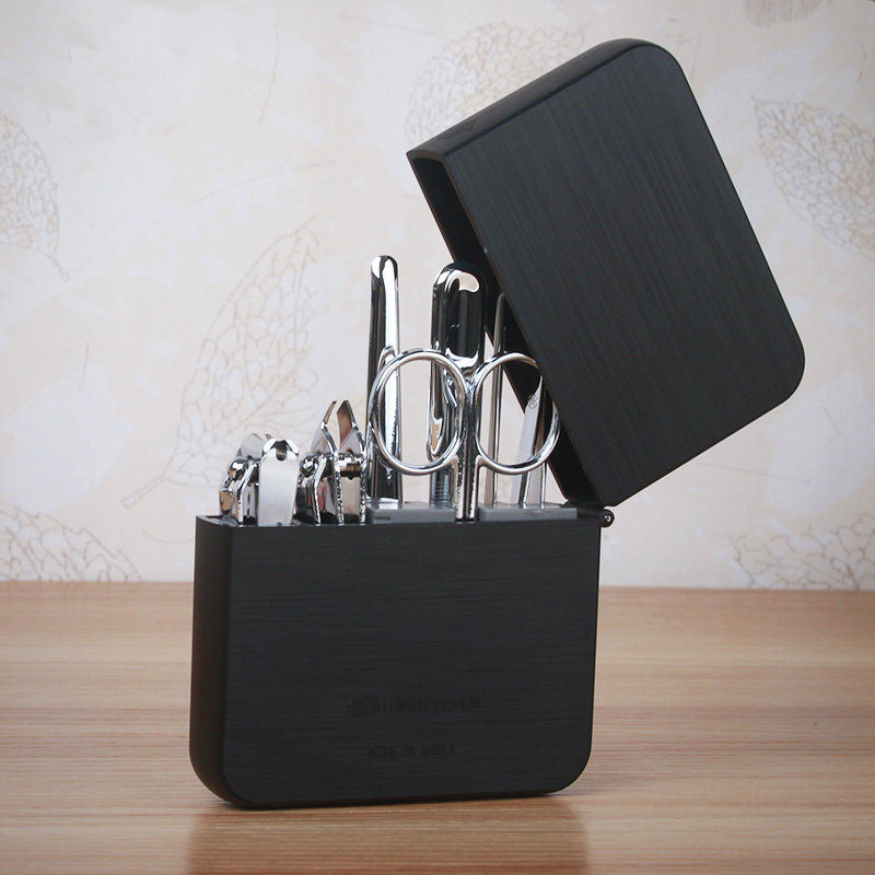 BowLift | 7-Piece Manicure Kit, with 2 Nail Clippers, Beauty Scissors, Nail File, Ear Pick, for Fingernails & Toenails