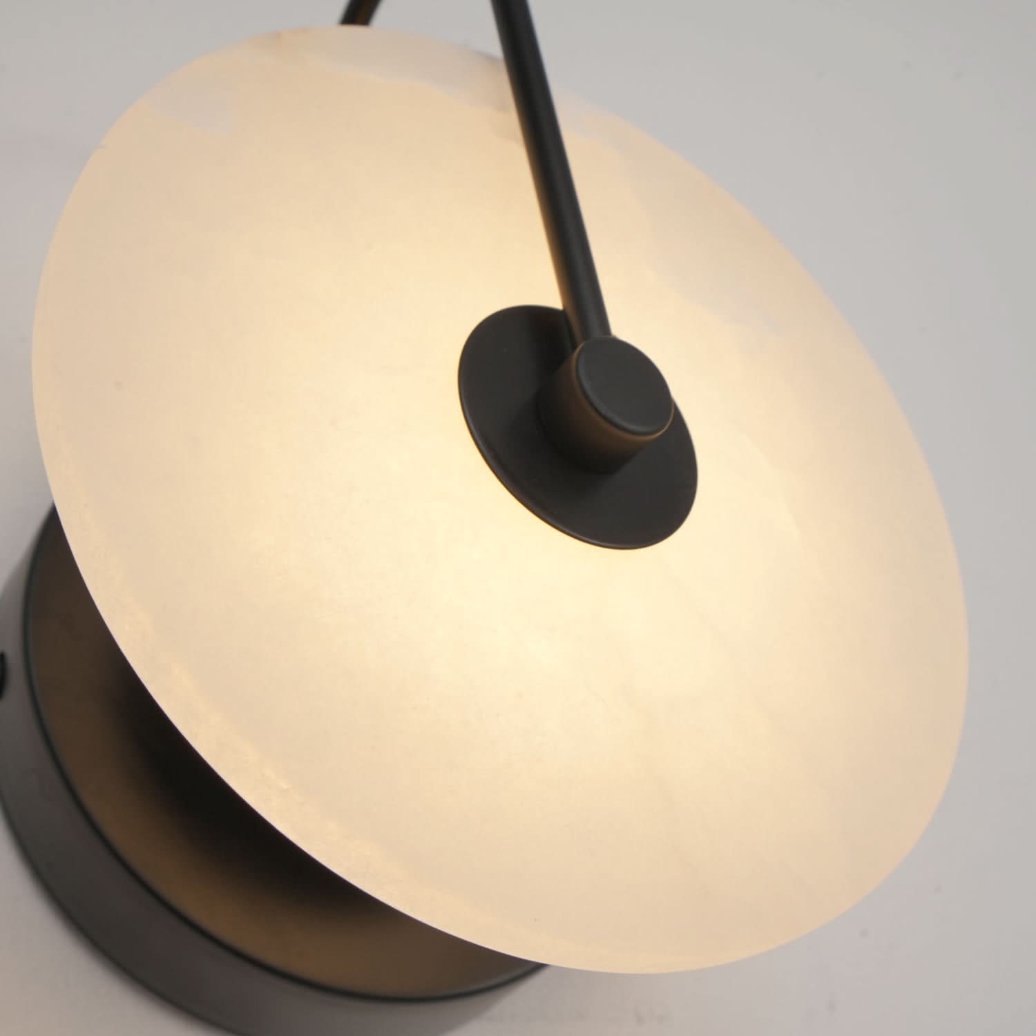 BowLift | Alabaster LED Wall Lamp – Modern Ambient Lighting