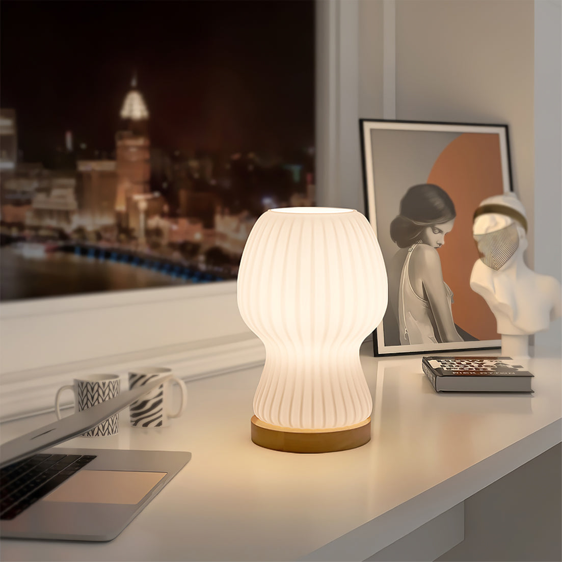 BowLift | GlowBeam – Folded Glass Table Lamp with Wooden Accent