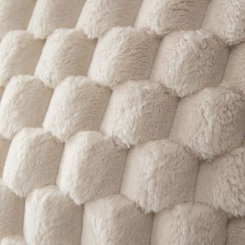 BowLift | Cushion cover made of cotton blend with fluffy 3D feel