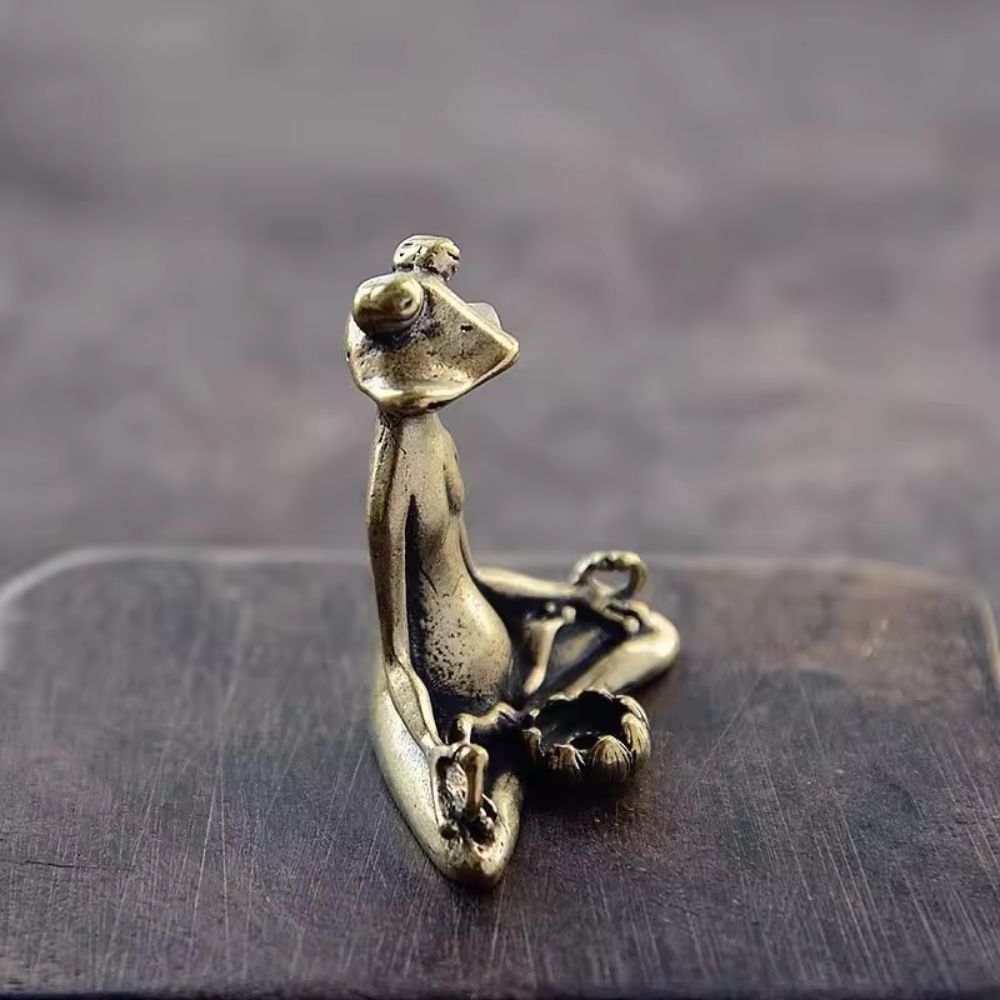 BowLift | Calm Lotus Frog Miniature Figurine
