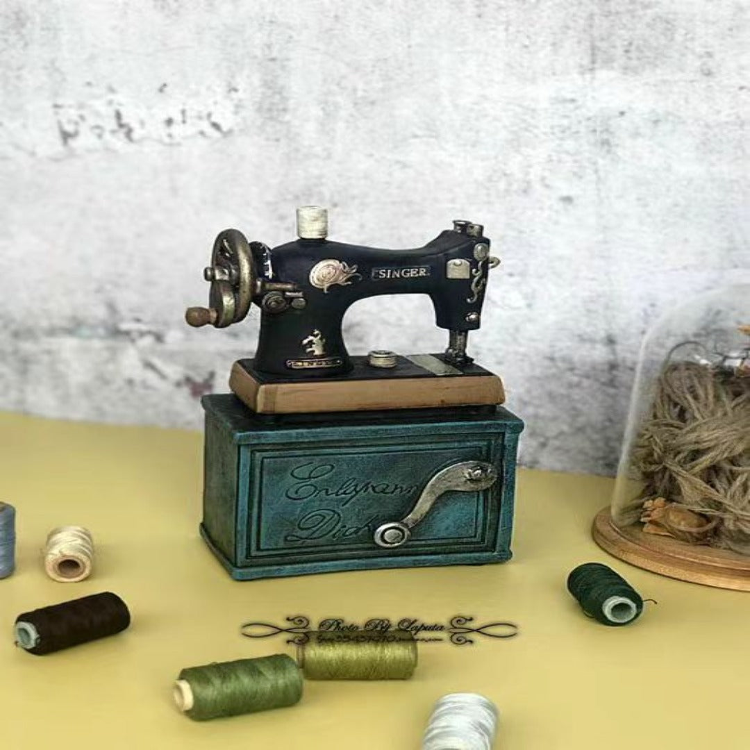 BowLift | Vintage Sewing Machine Decoration