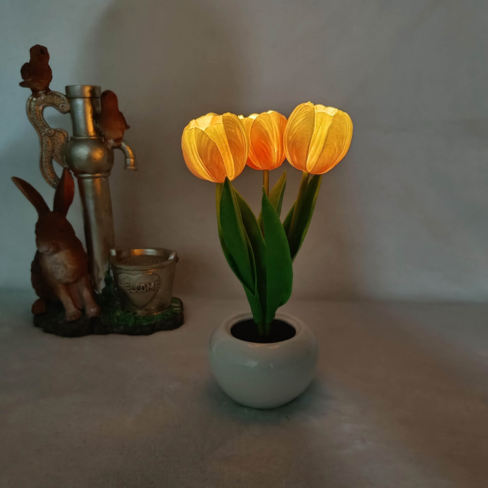 BowLift | Modern Creative Simulation Tulip Peony LED Night Light Table Lamp