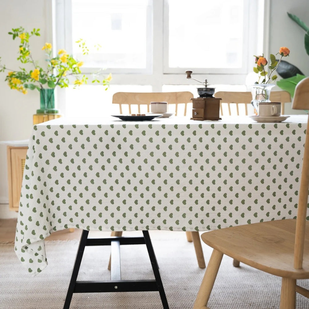 BowLift | Dotted Heart Table Cloth