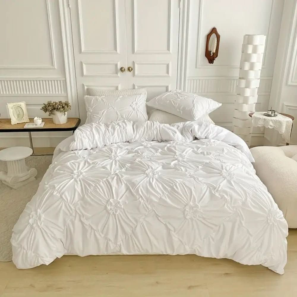 BowLift | Elegant Ruffle Flower Duvet Cover Set made of Microfiber