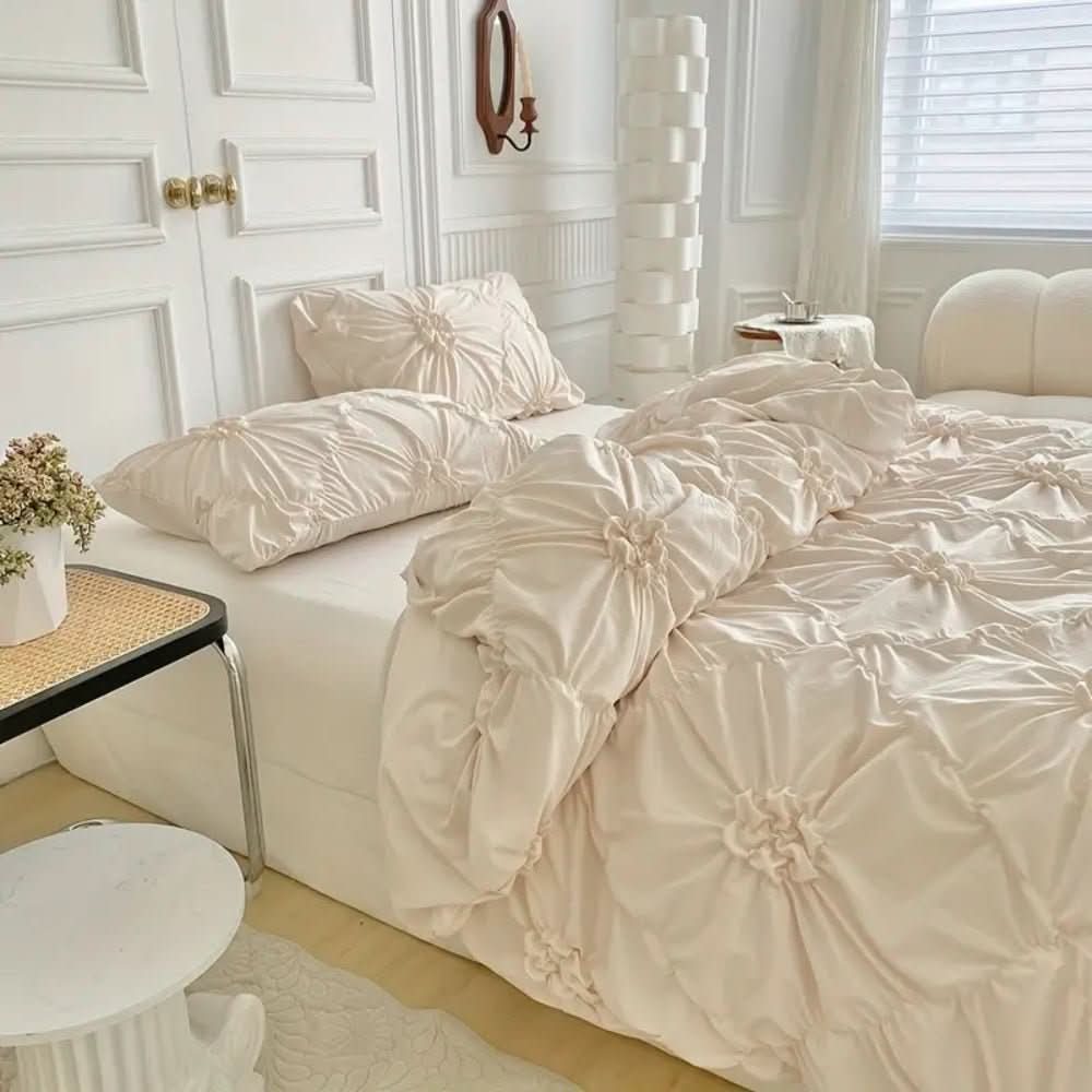 BowLift | Elegant Ruffle Flower Duvet Cover Set made of Microfiber