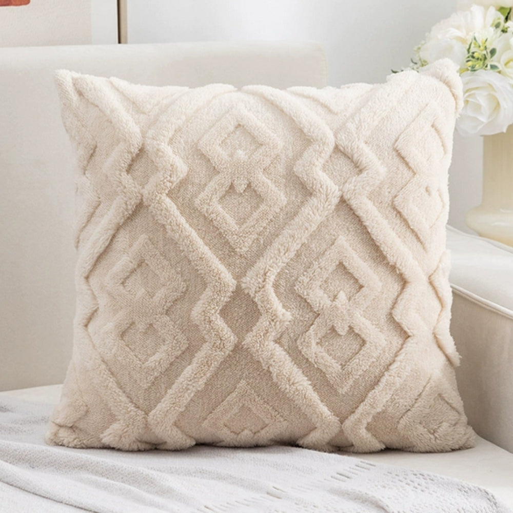 BowLift | Fuzzy Diamond Pattern Cushion Cover