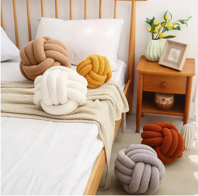 BowLift | Cozy handmade tufted throw pillow