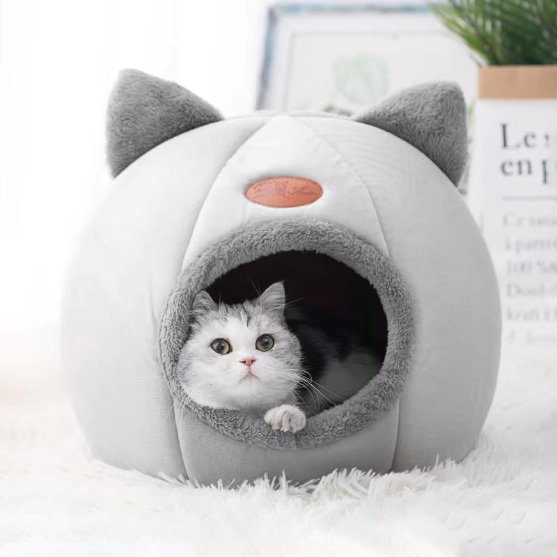 BowLift | Cozy Cave Winter Cat & Small Dog Bed