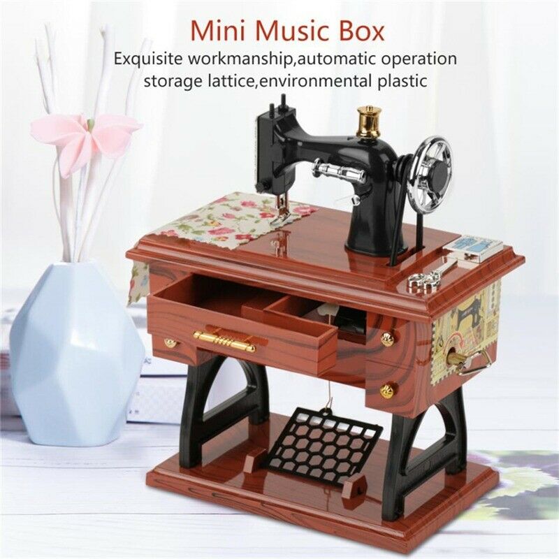 BowLift | Mini Craft Retro Sewing Machine Decor
