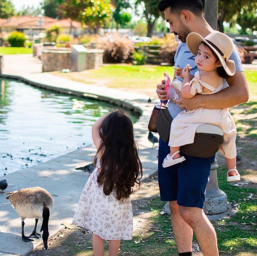 BowLift | HIPT PAUSE BABY CARRIER – Ergonomic hip carrier for back protection when carrying your child
