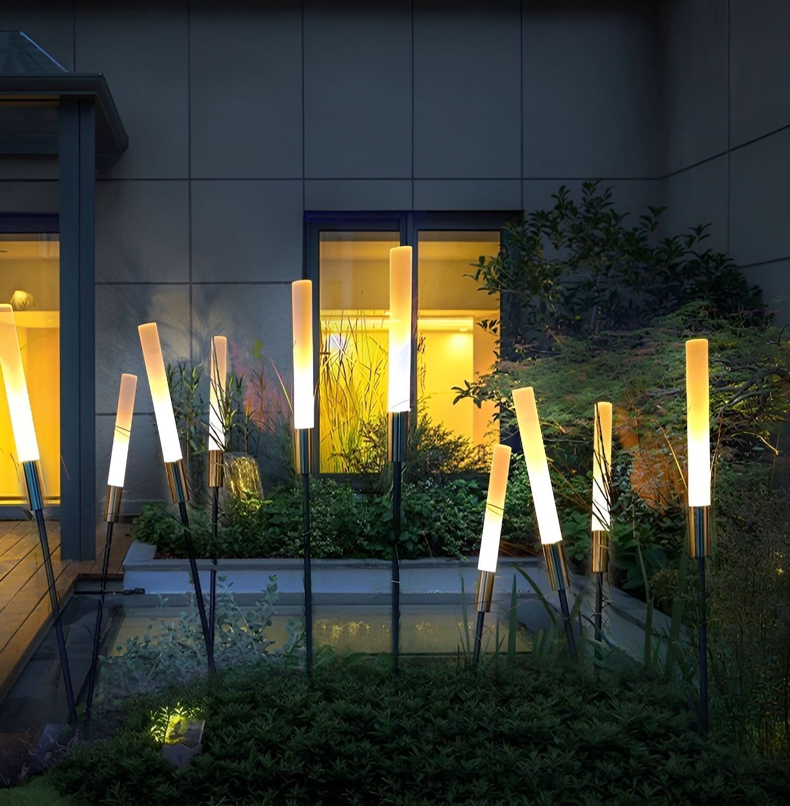 BowLift | Garduru Modern Solar Outdoor LED Lamps – Weather-Resistant Lighting
