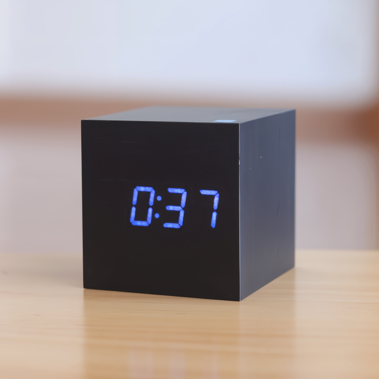 BowLift | Digital LED Clock - Cube Clock - Wooden Clock