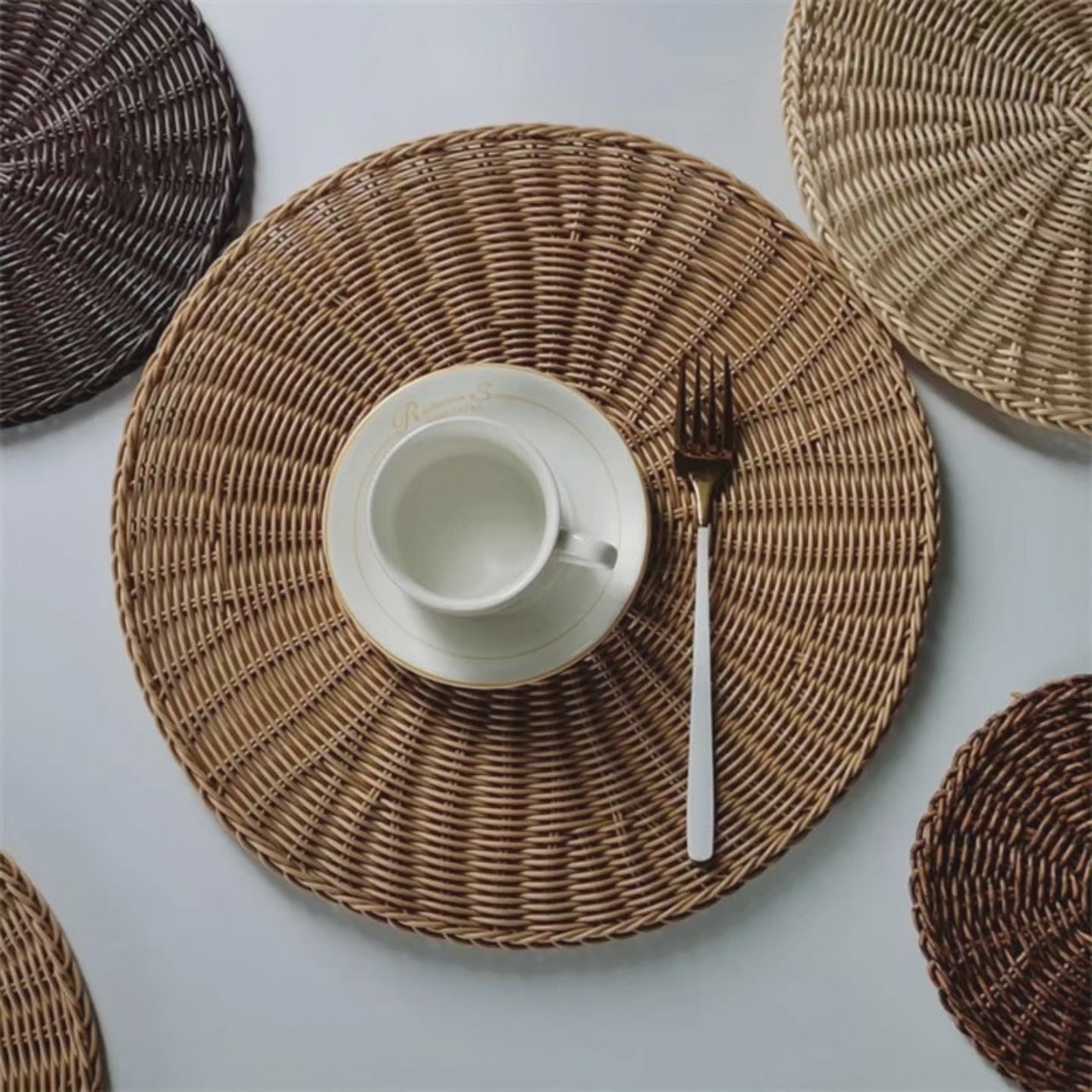 BowLift | 6-piece Set Thicker Rattan Table Set