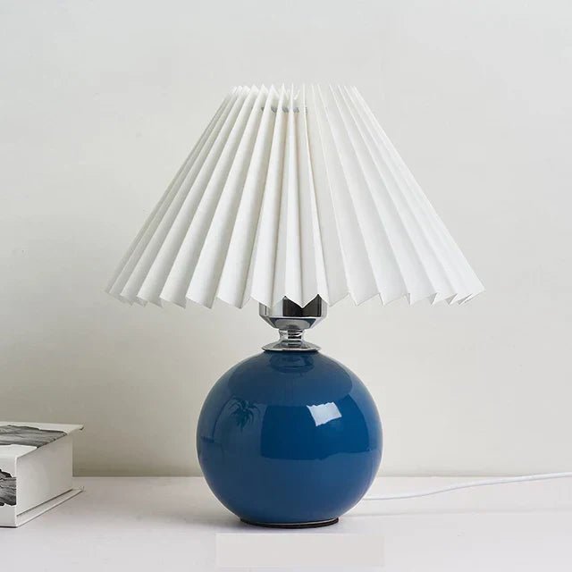 BowLift | Elegant Vintage Table Lamp with Foldable Lampshade