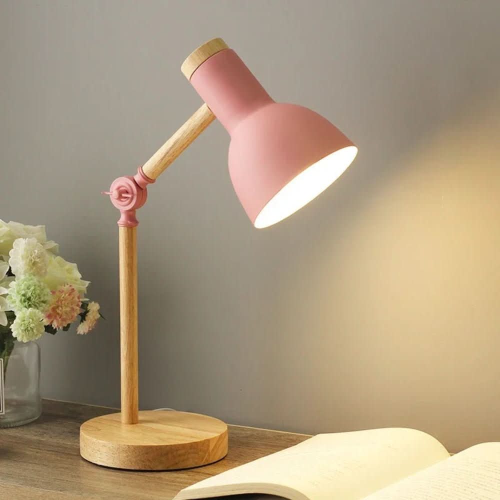 BowLift | Adjustable wooden table lamp in Scandinavian style for stylish lighting