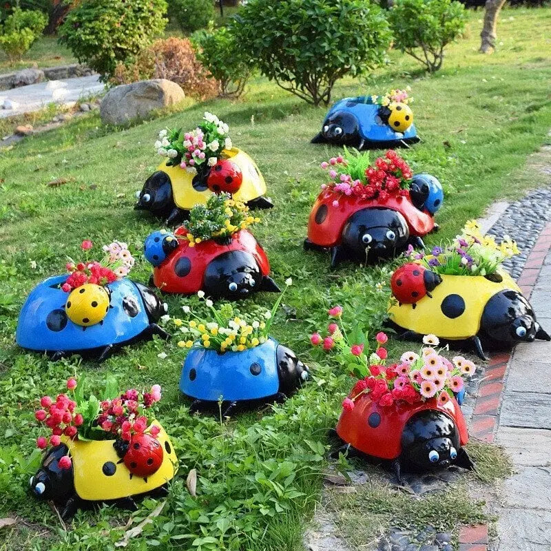 BowLift | Ladybug Flower Pot – Weatherproof Garden Decor made of Resin