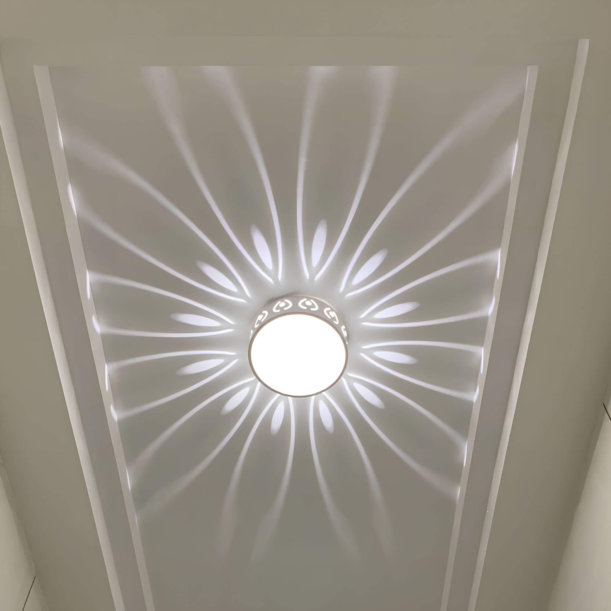 BowLift | Modern LED ceiling light - for entrance, hallway and balcony