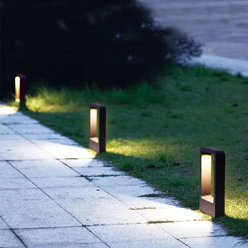 BowLift | Elegant outdoor ground light for paths & gardens