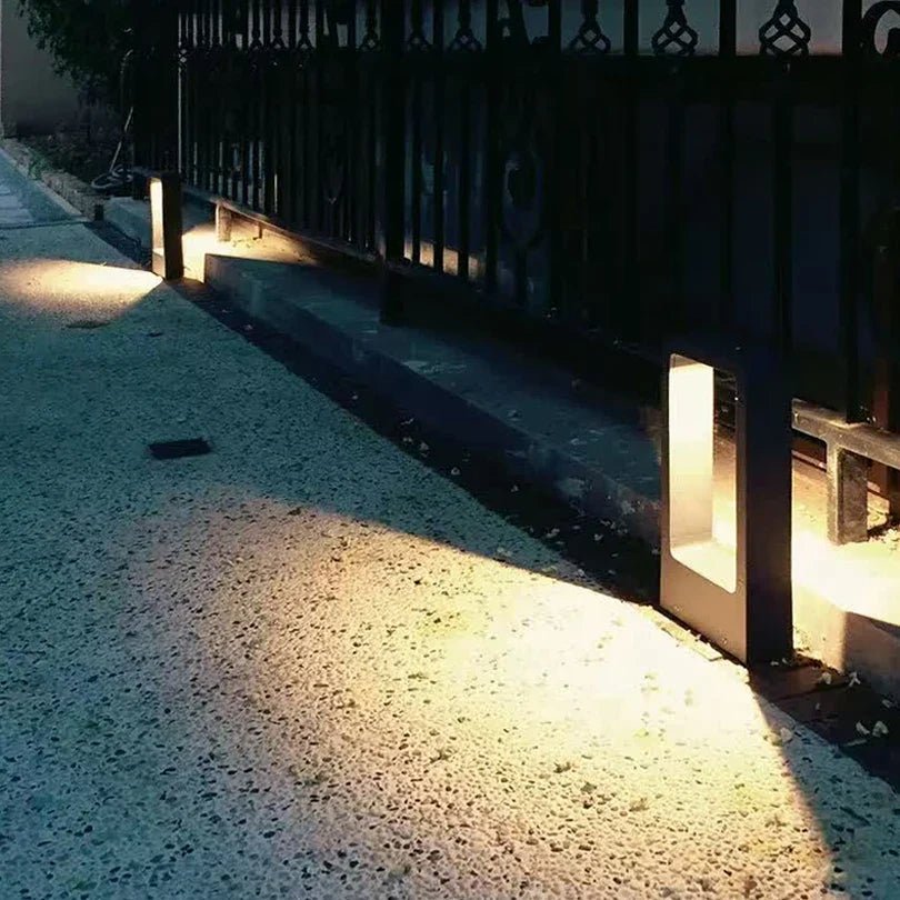 BowLift | Elegant outdoor ground light for paths & gardens