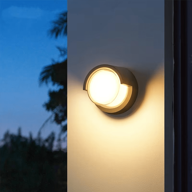 BowLift | Intelligent LED wall lamp with motion sensor & weather-resistant design
