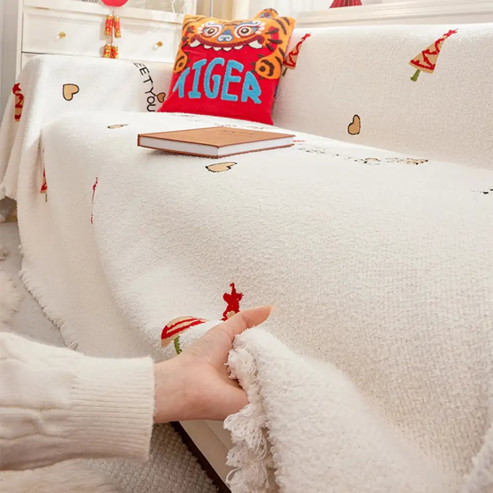 BowLift | Christmas plush sofa blanket with festive tree design and ultra-soft comfort
