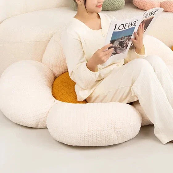 BowLift | Daisy Cushion